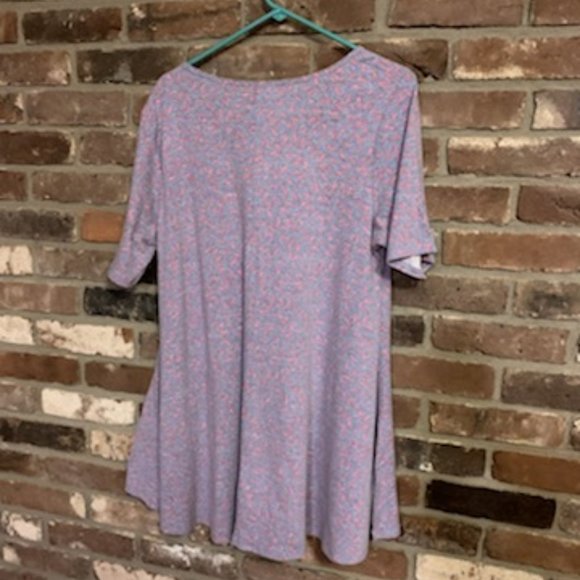 LuLaRoe Perfect T - Picture 2 of 7